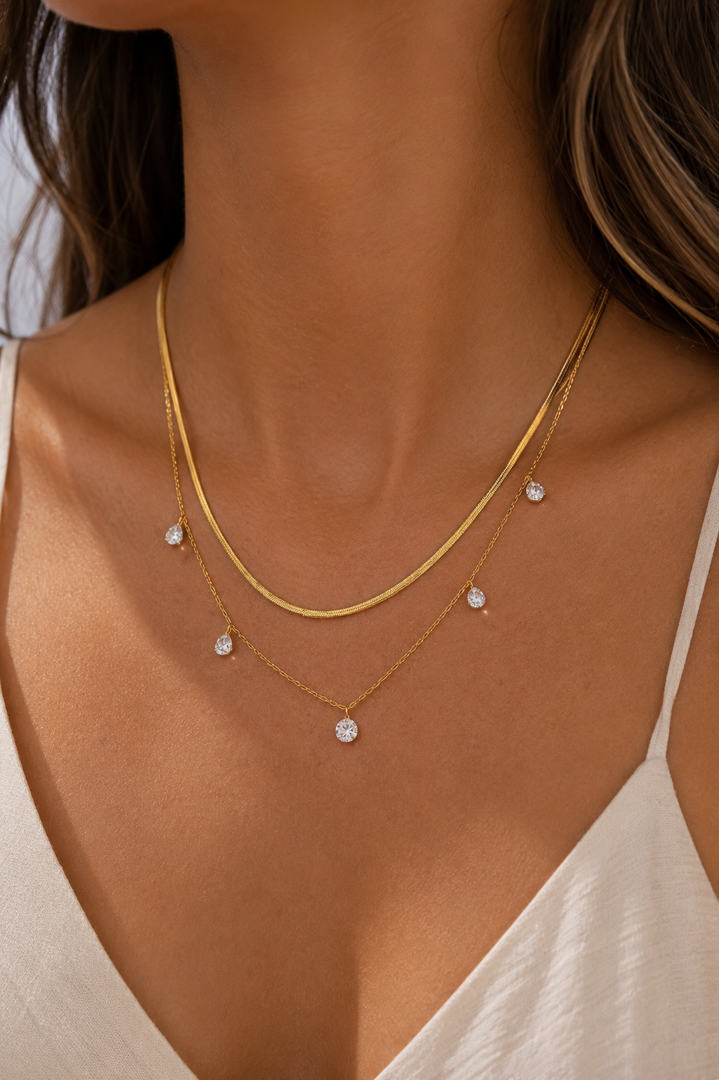 COLLIER INES