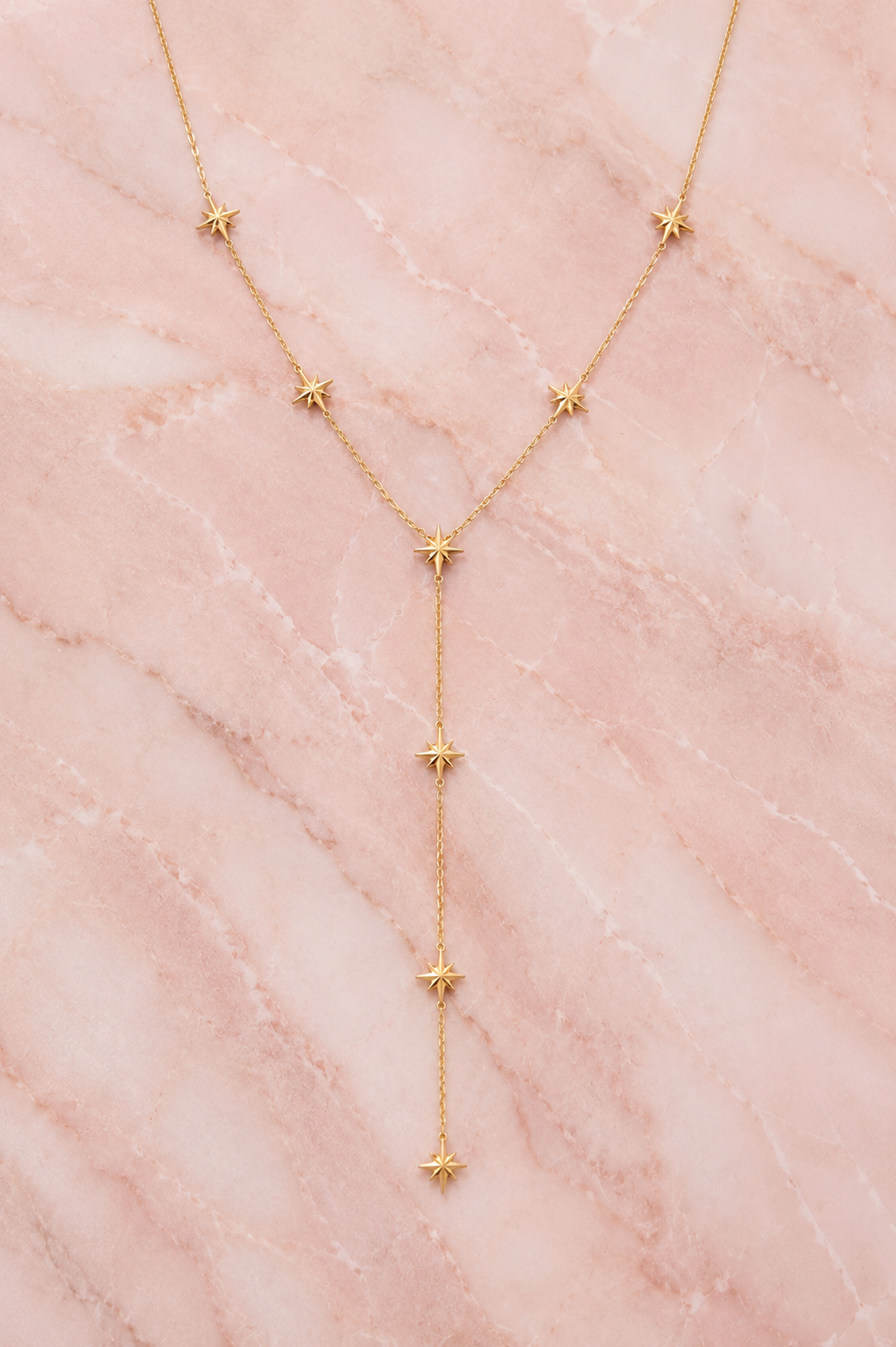 COLLIER LUCIE