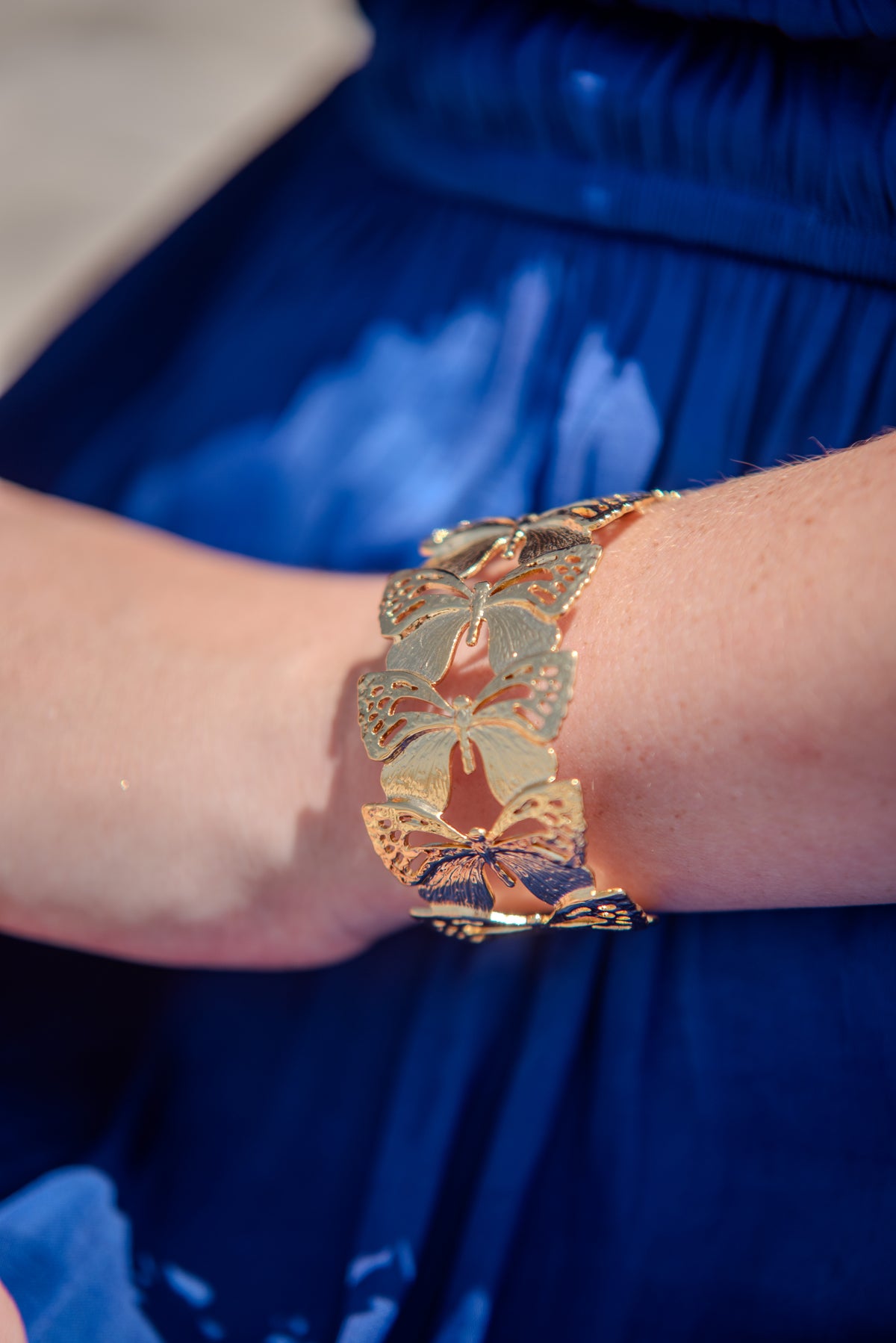 Bracelet Jonc porté – bracelet jonc Velyra Paris